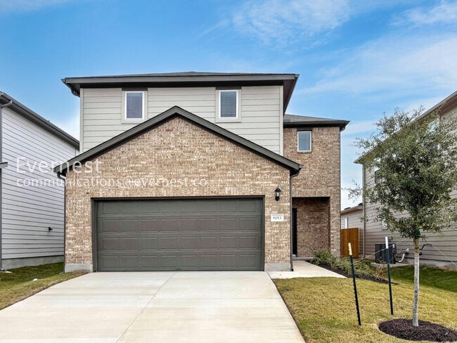 6013 Alfred Acrs Dr in Del Valle, TX - Foto de edificio - Building Photo