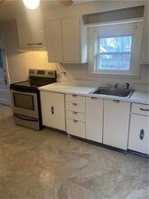 221 River Meadow Dr in Rochester, NY - Building Photo - Building Photo