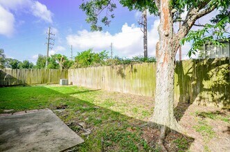 1246 Summer Park Ln in Katy, TX - Building Photo - Building Photo