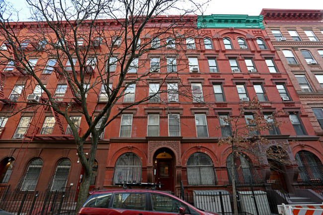 210 W 105th St in New York, NY - Foto de edificio - Building Photo