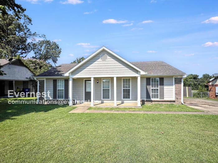 7421 Cliffwood Dr in Horn Lake, MS - Foto de edificio