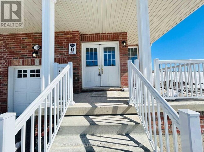1843 Fosterbrook St in Oshawa, ON - Building Photo - Building Photo
