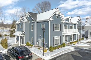 Hamlet on South Main in Cheshire, CT - Building Photo