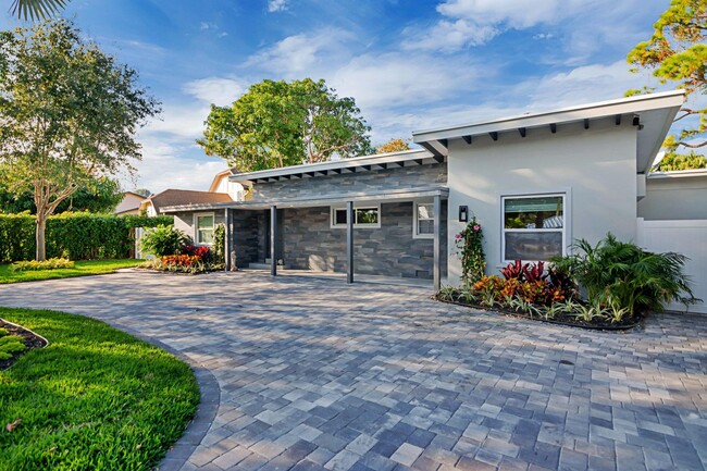 property at 959 SW 18th St