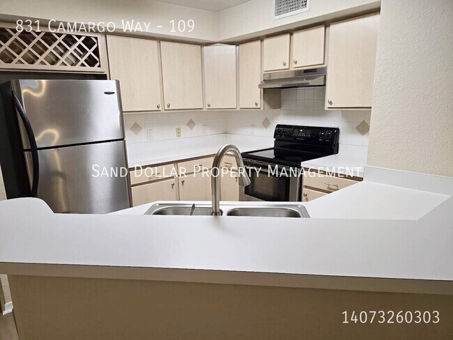831 Camargo Way in Altamonte Springs, FL - Foto de edificio - Building Photo