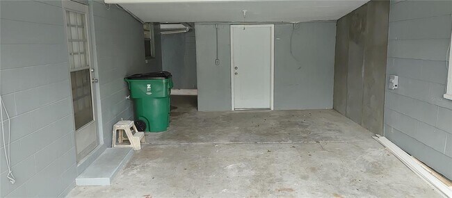 5632 13th St in Zephyrhills, FL - Building Photo - Building Photo