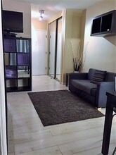 960 Larrabee St, Unit 116 in West Hollywood, CA - Building Photo - Building Photo