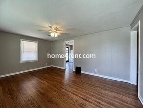 7601 Sni A Bar Terrace in Kansas City, MO - Building Photo - Building Photo