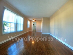 613 Amapola Ave in Torrance, CA - Building Photo - Building Photo