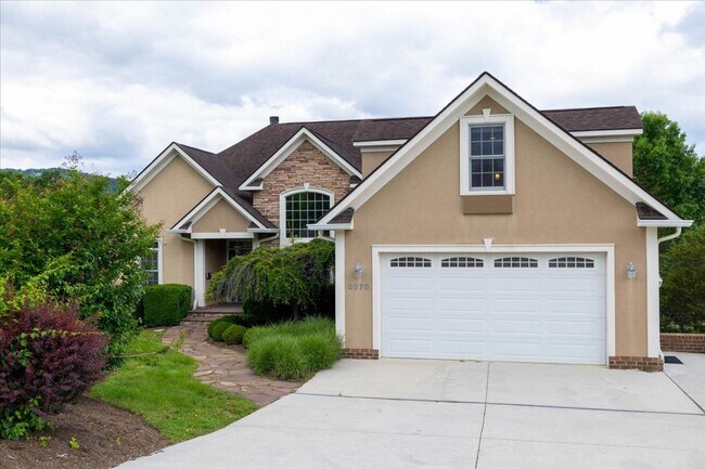 2070 Cascades Rd in Blacksburg, VA - Building Photo - Building Photo