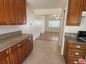 1741 S Westgate Ave in Los Angeles, CA - Building Photo - Building Photo