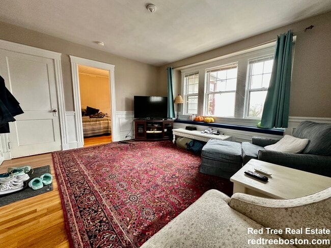 102 Bennett St, Unit 2