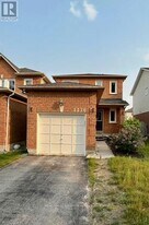 1176 Beaver Valley Crescent in Oshawa, ON - Building Photo