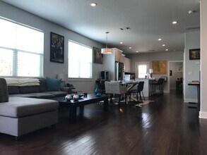 7217 Bennett Ave in Austin, TX - Building Photo - Building Photo
