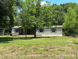 621 Kennings Rd in Crosby, TX - Building Photo