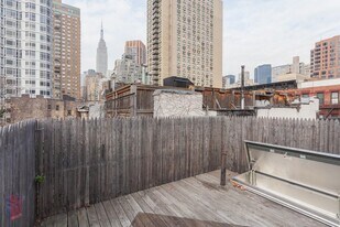 230 E 32nd St, Unit 3D in New York, NY - Building Photo
