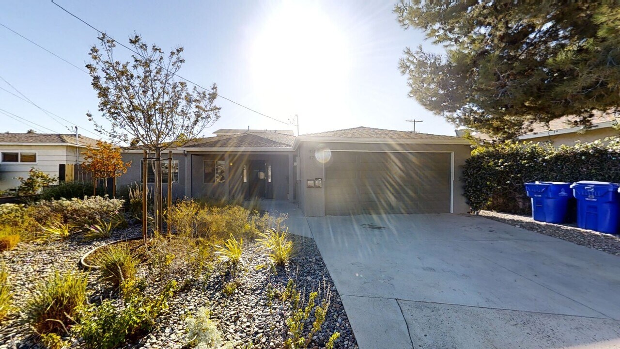4788 63rd St in San Diego, CA - Building Photo