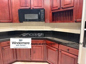 360 Hawkcrest Cir in Sacramento, CA - Building Photo - Building Photo