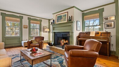 304 Egremont Plain Rd in Great Barrington, MA - Building Photo - Building Photo
