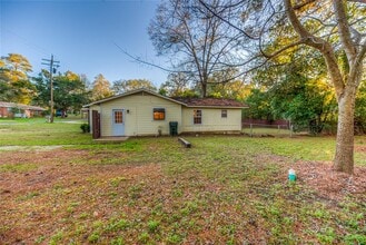 613 Kelly St in Woodville, TX - Building Photo - Building Photo