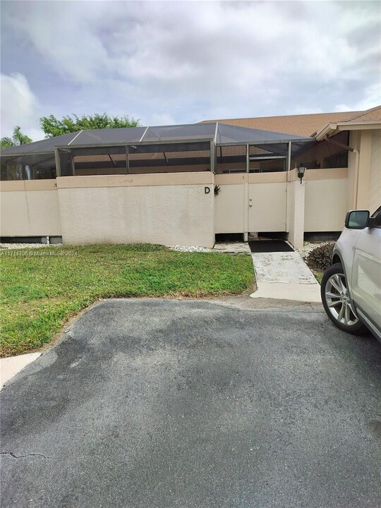 109 Bent Arrow Dr in Jupiter, FL - Building Photo