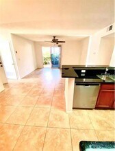 6076 Westgate Dr in Orlando, FL - Building Photo - Building Photo