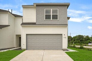 1210 Hugh Lndg Rd in Houston, TX - Building Photo