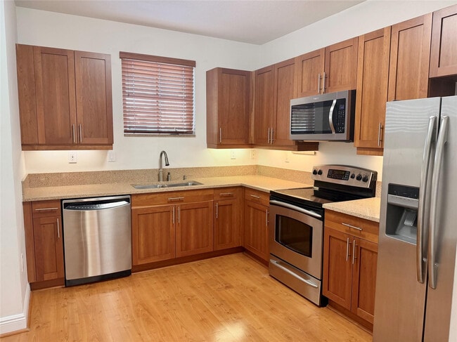 370 SW 14th Ave in Fort Lauderdale, FL - Building Photo - Building Photo