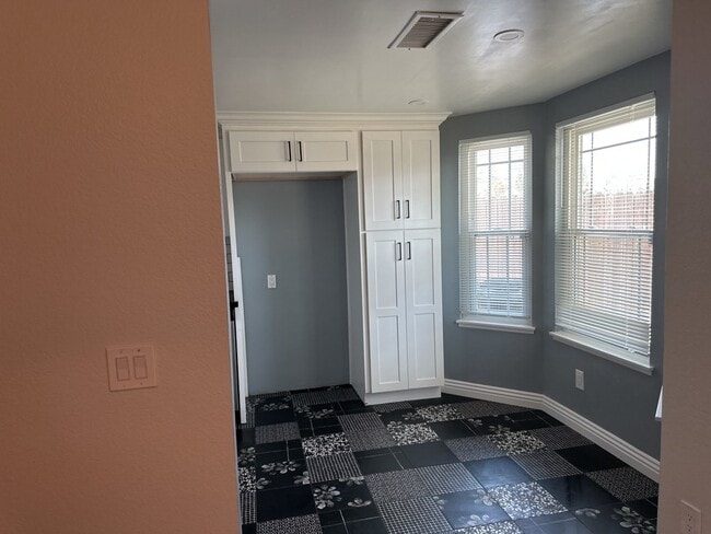14391 Green Vista Dr in Fontana, CA - Building Photo - Building Photo