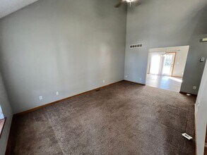 7501 E 165th St in Belton, MO - Building Photo - Building Photo