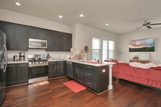 8821 Hollister Pine Ct in Houston, TX - Building Photo - Building Photo