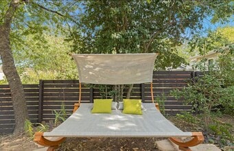 2513 E 9th St in Austin, TX - Building Photo - Building Photo