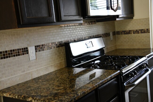2039 N Campbell Rd in Royal Oak, MI - Building Photo - Building Photo