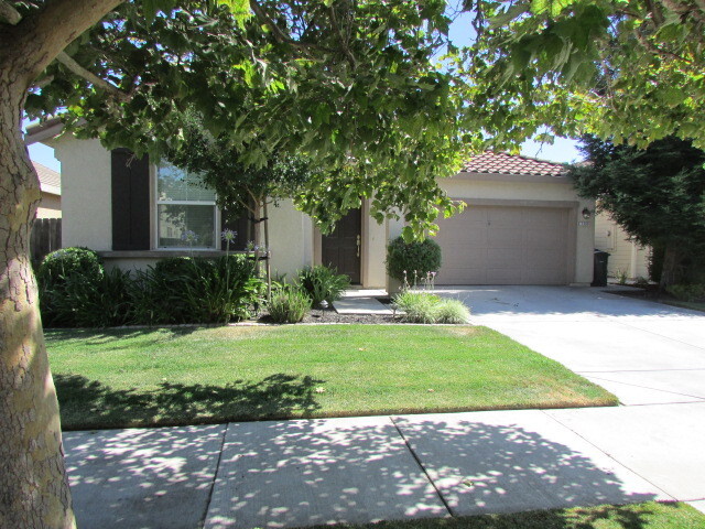 1390 Andleman Ct in Turlock, CA - Building Photo - Building Photo