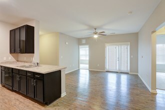 The Paddock at Grandview in Nashville, TN - Foto de edificio - Building Photo