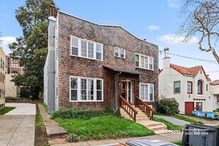2366 Virginia St in Berkeley, CA - Building Photo