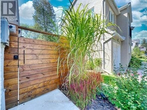 42 Tottenham Rd in Toronto, ON - Building Photo - Building Photo