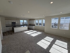 1436 Waterside Ln in Rohnert Park, CA - Building Photo - Building Photo