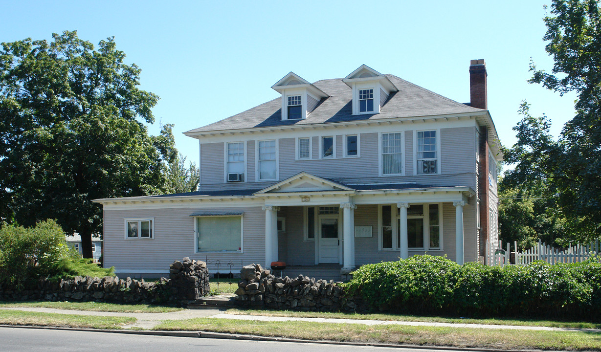 228 E Mission Ave in Spokane, WA - Building Photo