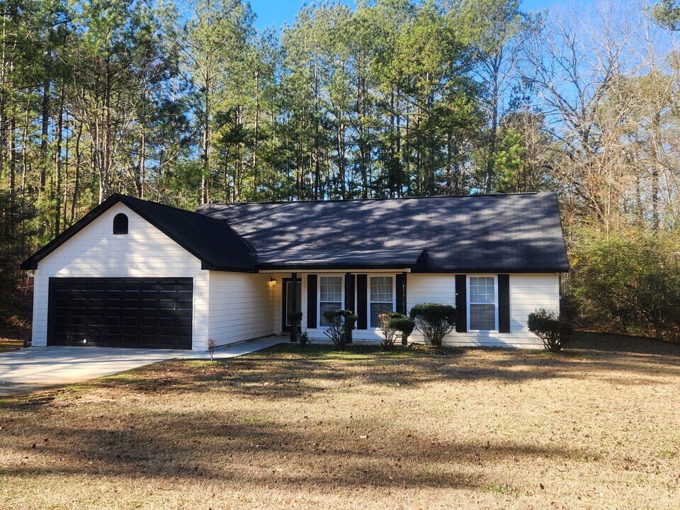 1335 Sweetwater Blf in Snellville, GA - Foto de edificio