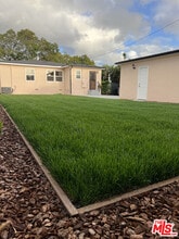 15605 Berendo Ave in Gardena, CA - Building Photo - Building Photo