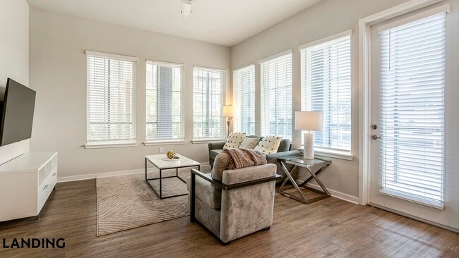 4902 Cosmos Cir, Unit 119 in Wimauma, FL - Foto de edificio - Building Photo