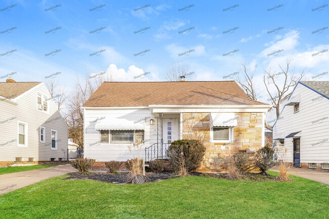 property at 18819 Longview Ave