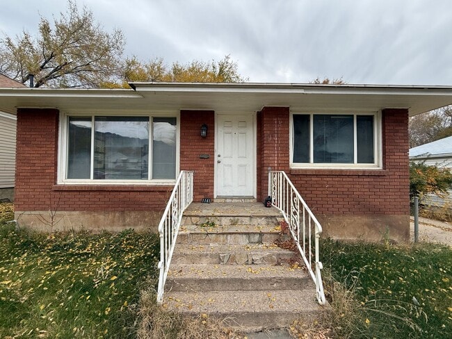 property at 1141 Rushton St