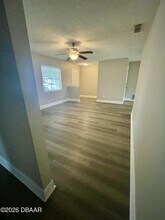 261 Manhattan Way in Port Orange, FL - Building Photo - Building Photo