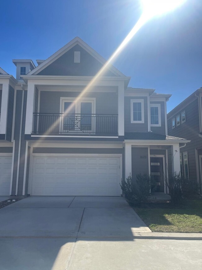 property at 16539 Oasis Glade Dr