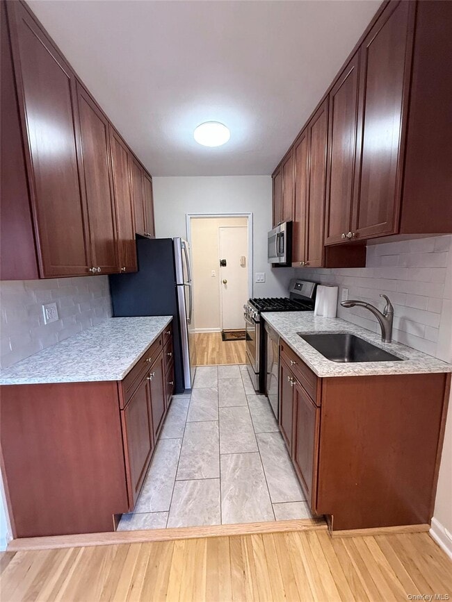 property at 1133 Midland Ave