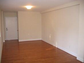 223 S Dotger Ave in Charlotte, NC - Building Photo - Building Photo