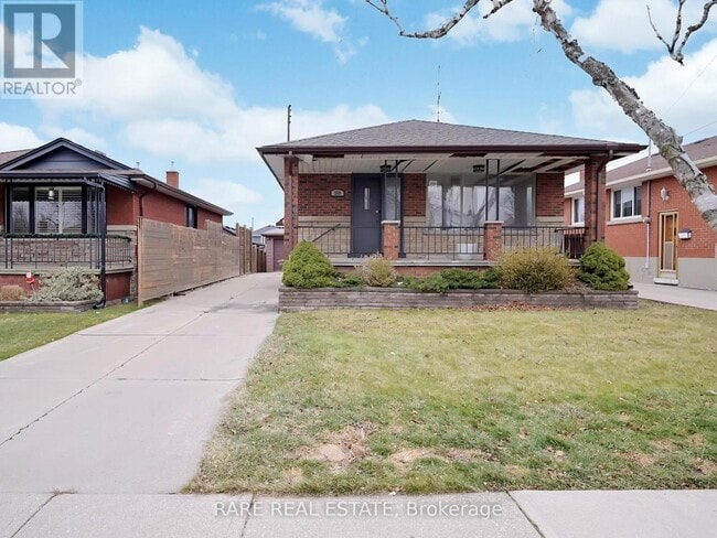 359 E 42nd St in Hamilton, ON - Building Photo - Building Photo