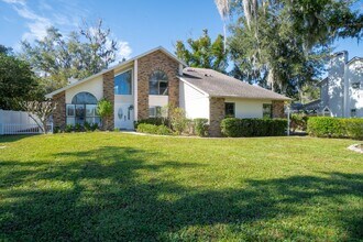 511 Lake Charm Dr in Oviedo, FL - Building Photo - Building Photo